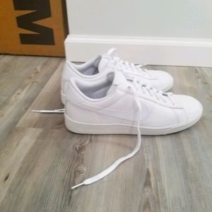 Mens Nike leather shoes